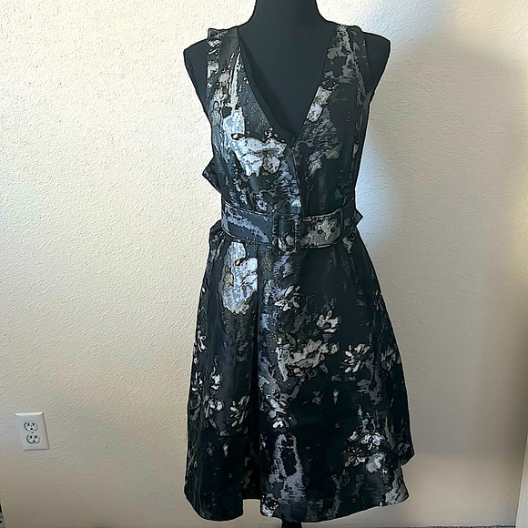 NEW White House Black Market Satin Jacquard Fit & Flare Dress - Picture 2 of 11